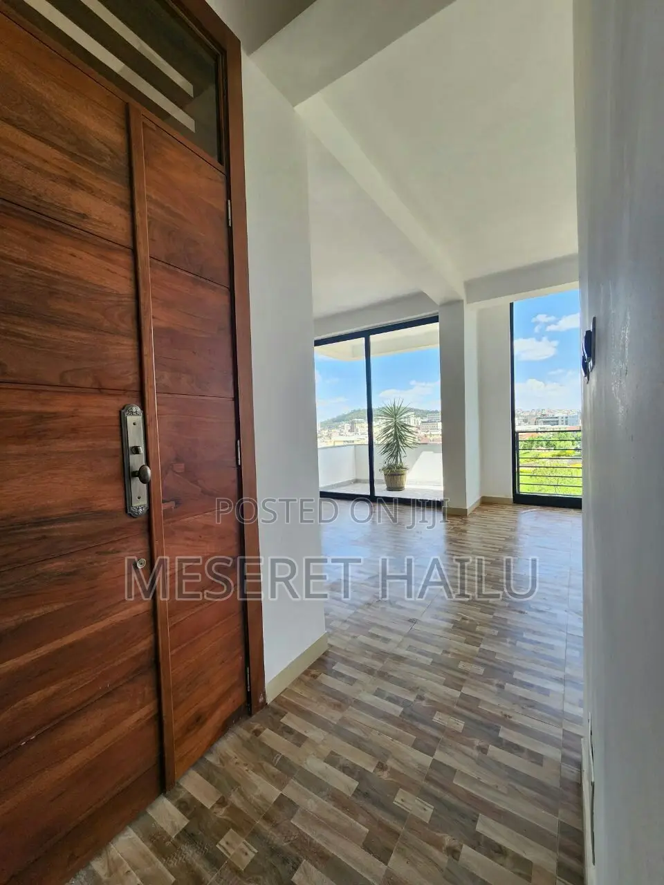 3bdrm Apartment in Lebu, Bole for sale