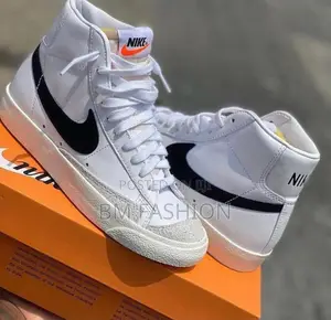 Nike Blazer Sneakers