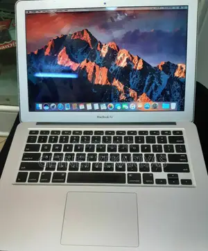 New Laptop Apple MacBook Air 2013 4GB Intel Core I5 SSD 256GB