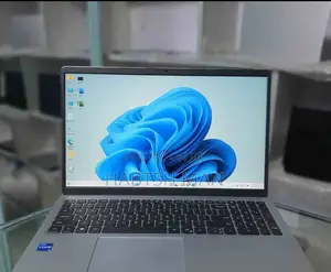 New Laptop Dell Inspiron 15 16GB Intel Core I5 SSD 512GB