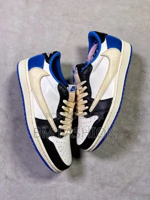 Air Jordan 1 Low Travis Scott Phantom