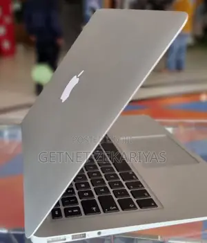 New Laptop Apple MacBook Air 2013 4GB Intel Core I5 SSD 256GB