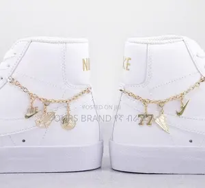 Nike Blazer Mid '77 in White/Metallic Gold Shoes