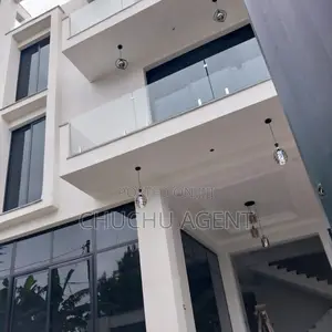 6bdrm Townhouse/Terrace in Bole for sale