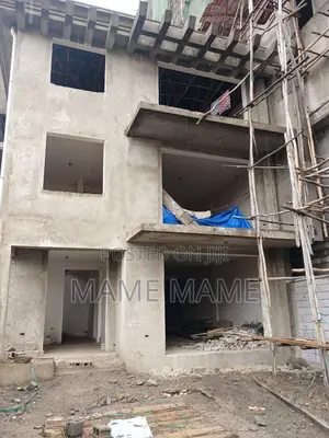 5bdrm House in Addis Abeba, Bole for sale