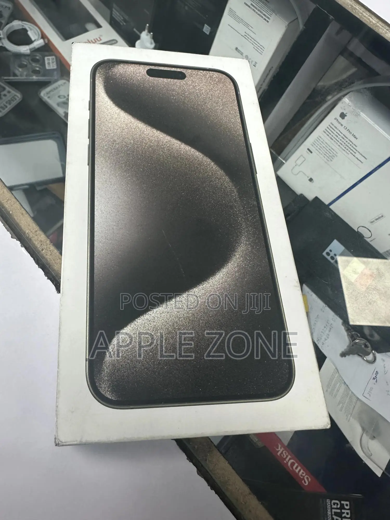 New Apple iPhone 15 Pro Max 256 GB
