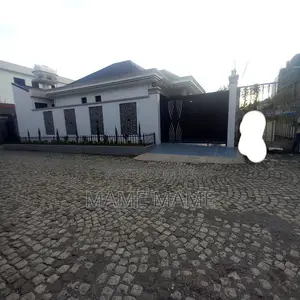 5bdrm House in Addis Abeba, Bole for sale