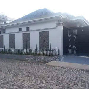 5bdrm House in Addis Abeba, Bole for sale