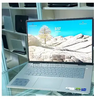 New Laptop Dell Inspiron 16 5620 16GB Intel Core I7 SSD 1T