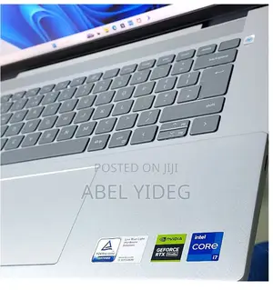 New Laptop Dell Inspiron 16 5620 16GB Intel Core I7 SSD 1T