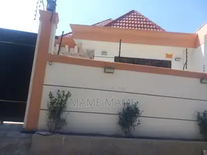 5bdrm Villa in Addis Abeba, Bole for sale