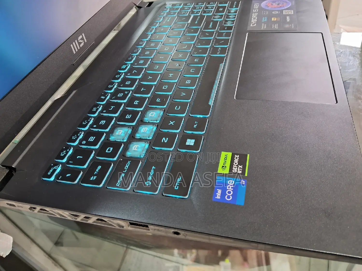 New Laptop MSI 8GB Intel Core I7 SSD 512GB