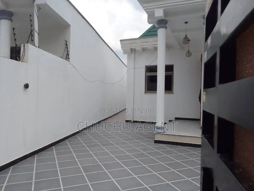 3bdrm House in Bole for sale