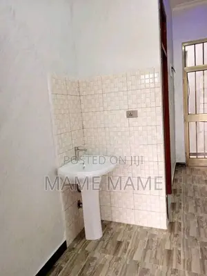 5bdrm Villa in Addis Abeba, Bole for sale