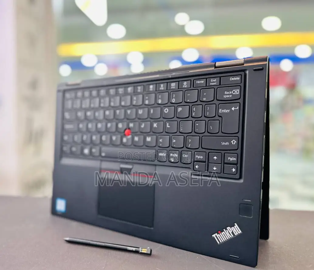 New Laptop Lenovo ThinkPad Yoga 370 8GB Intel Core I5 SSD 512GB