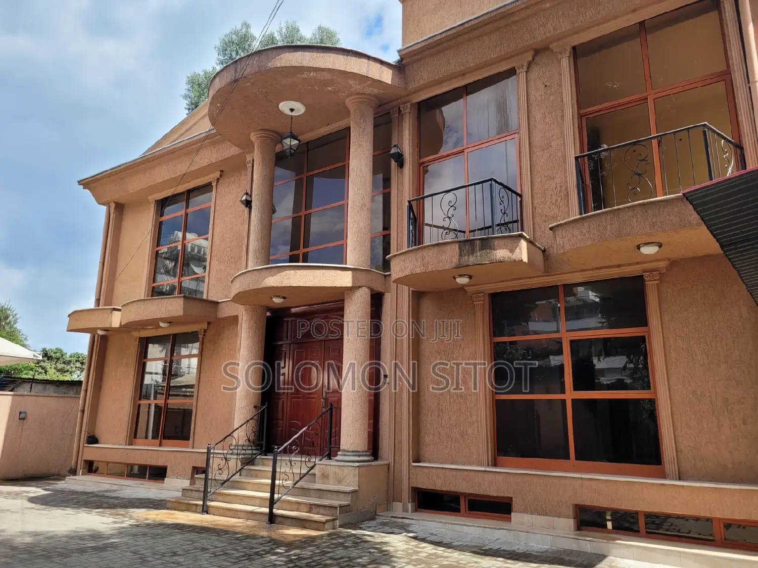 8bdrm Villa in Haile Grand Hotel, Yeka for rent
