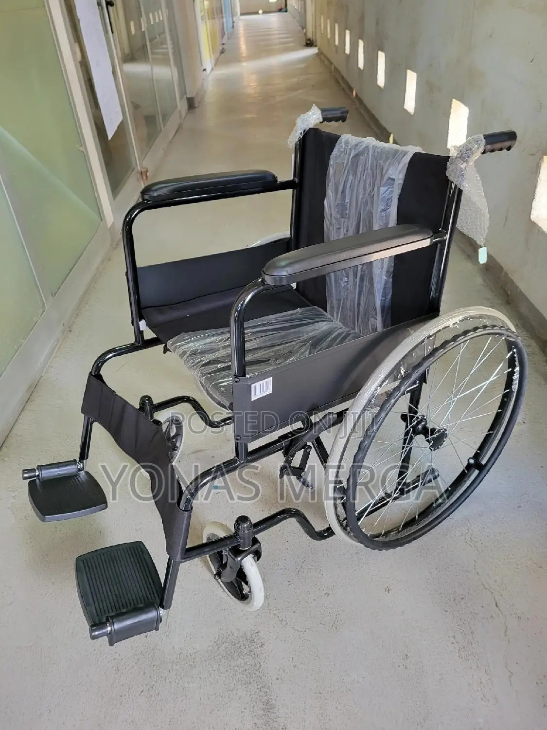 Aluminum Wheelchair\ድጋፉ_ሰዉ እንዳያስፈልገ ይረዳል^Wheelchair|ዊልቸር