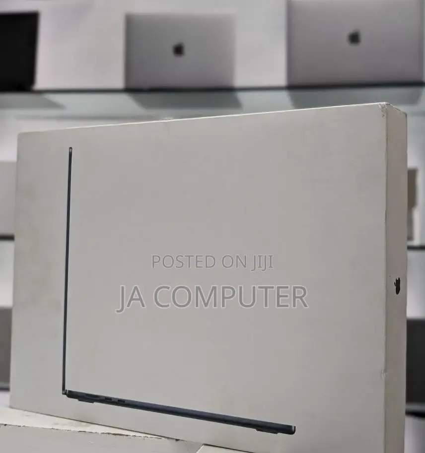 New Laptop Apple MacBook Air 2023 M2 8GB Apple M2 SSD 256GB