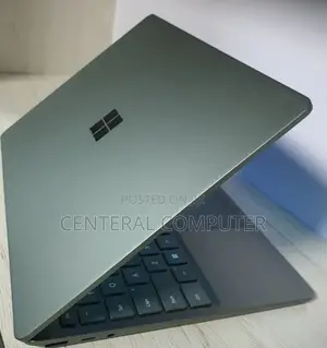New Laptop Microsoft Surface Pro 8 8GB Intel Core I5 SSD 256GB