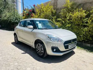 New Suzuki Swift 2022 Silver