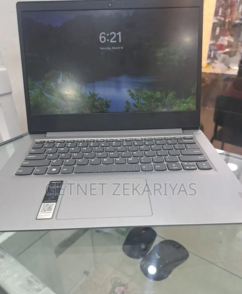 New Laptop Lenovo Ideapad 3 8GB Intel Core I3 SSD 256GB