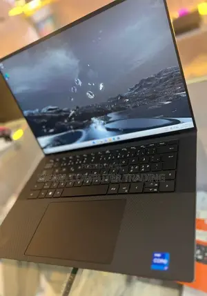 New Laptop Dell XPS 15 16GB Intel Core I7 SSD 512GB