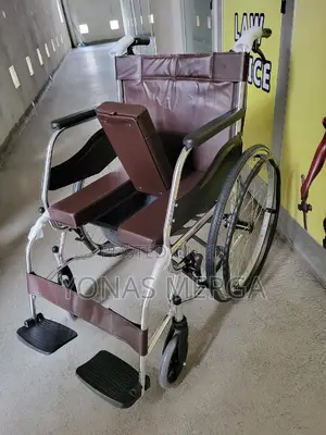 Commode Wheelchair\ቶሎ ማይቆሽሽ¶Wheelchair¶ቢታጠብ ማጎዳ¶Wheelchair
