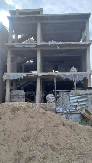 5bdrm House in Addis Abeba, Bole for sale