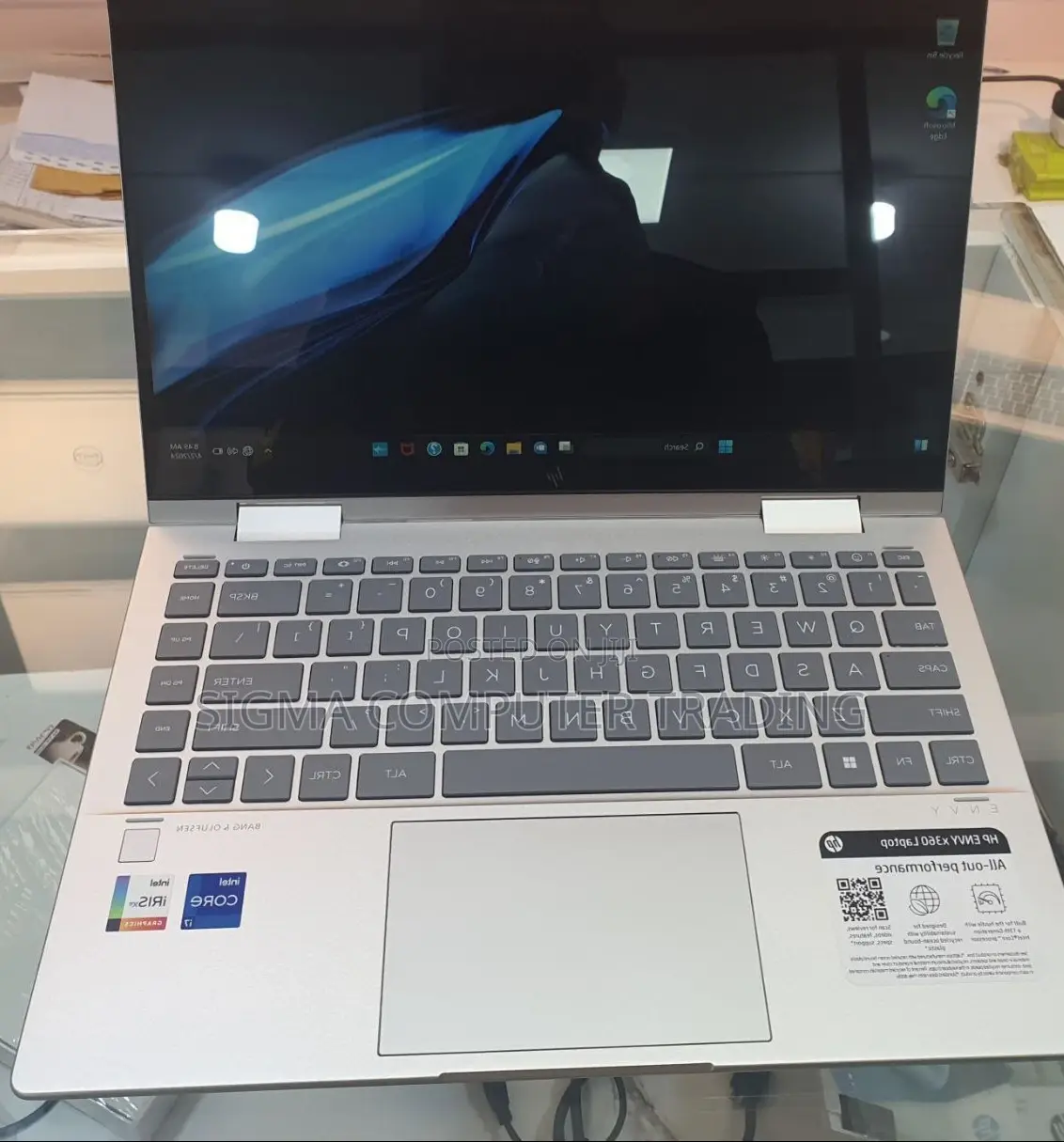 New Laptop HP Envy X360 16GB Intel Core I7 SSD 1T