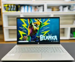 New Laptop HP Pavilion 10 8GB Intel Core I5 SSD 512GB