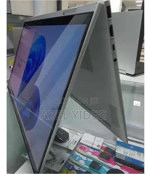 New Laptop HP Envy X360 8GB Intel Core I7 SSD 1T