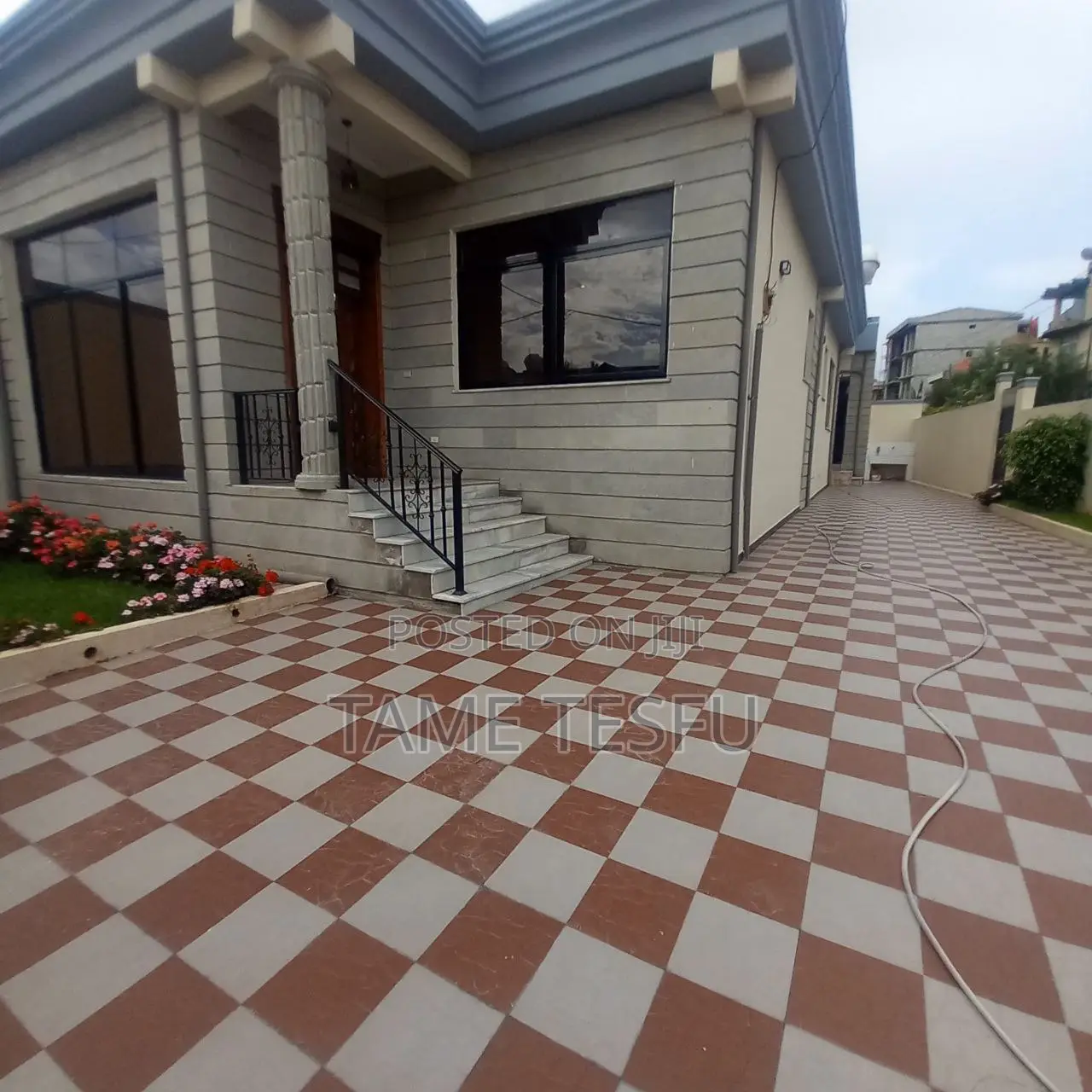 Furnished 4bdrm Villa in Summit, Bole for sale
