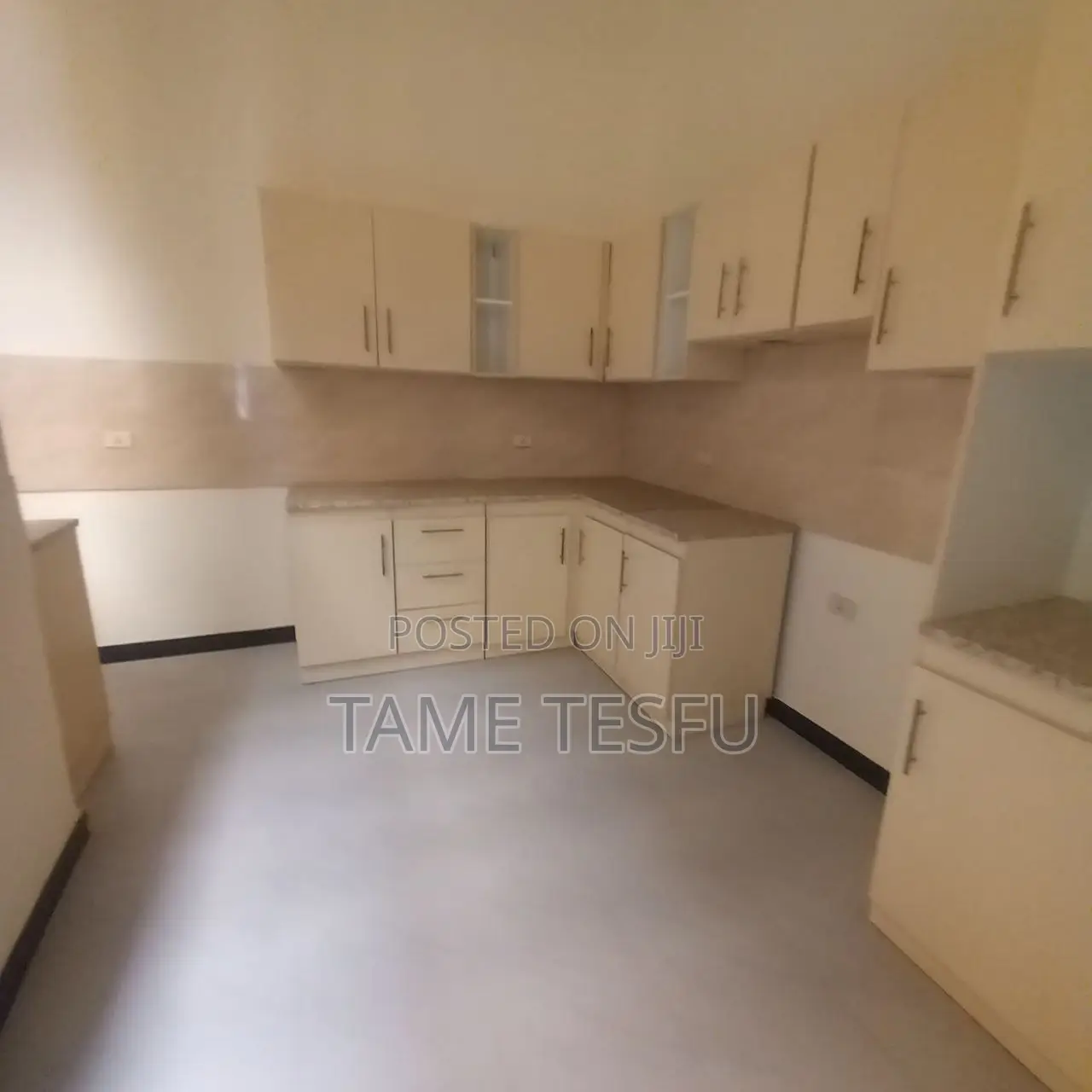 Furnished 4bdrm Villa in Summit, Bole for sale