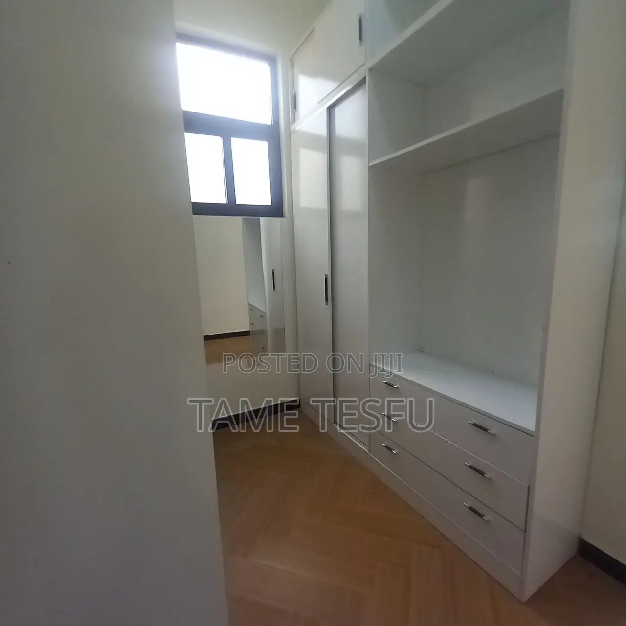 Furnished 4bdrm Villa in Summit, Bole for sale