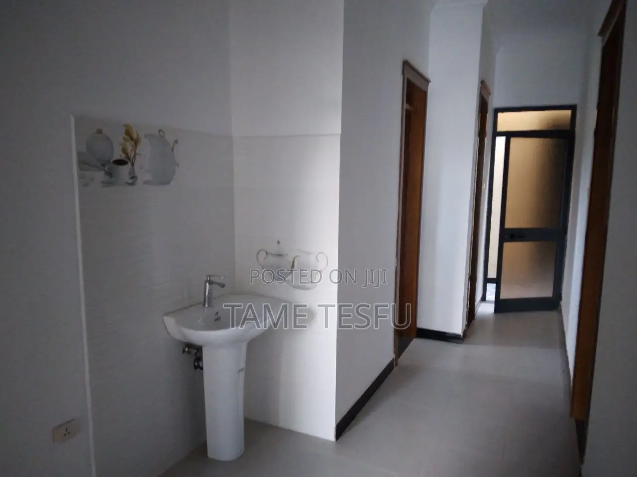 Furnished 3bdrm Villa in Summit, Bole for sale