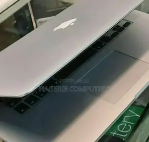 New Laptop Apple MacBook Pro 2011 4GB Intel Core 2 Duo SSD 500GB