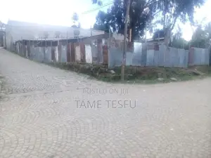 2bdrm House in Yeka for sale