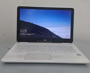 New Laptop HP Pavilion 10 8GB Intel Core I5 HDD 1T