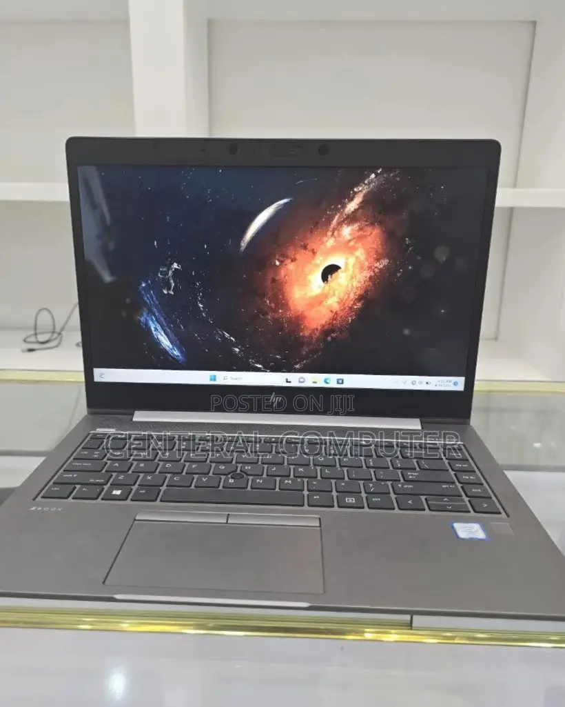 New Laptop HP ZBook 15u G2 16GB Intel Core i7 SSD 512GB
