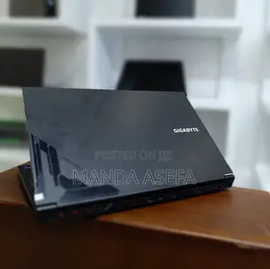 New Laptop Gigabyte 16GB Intel Core I7 SSD 512GB