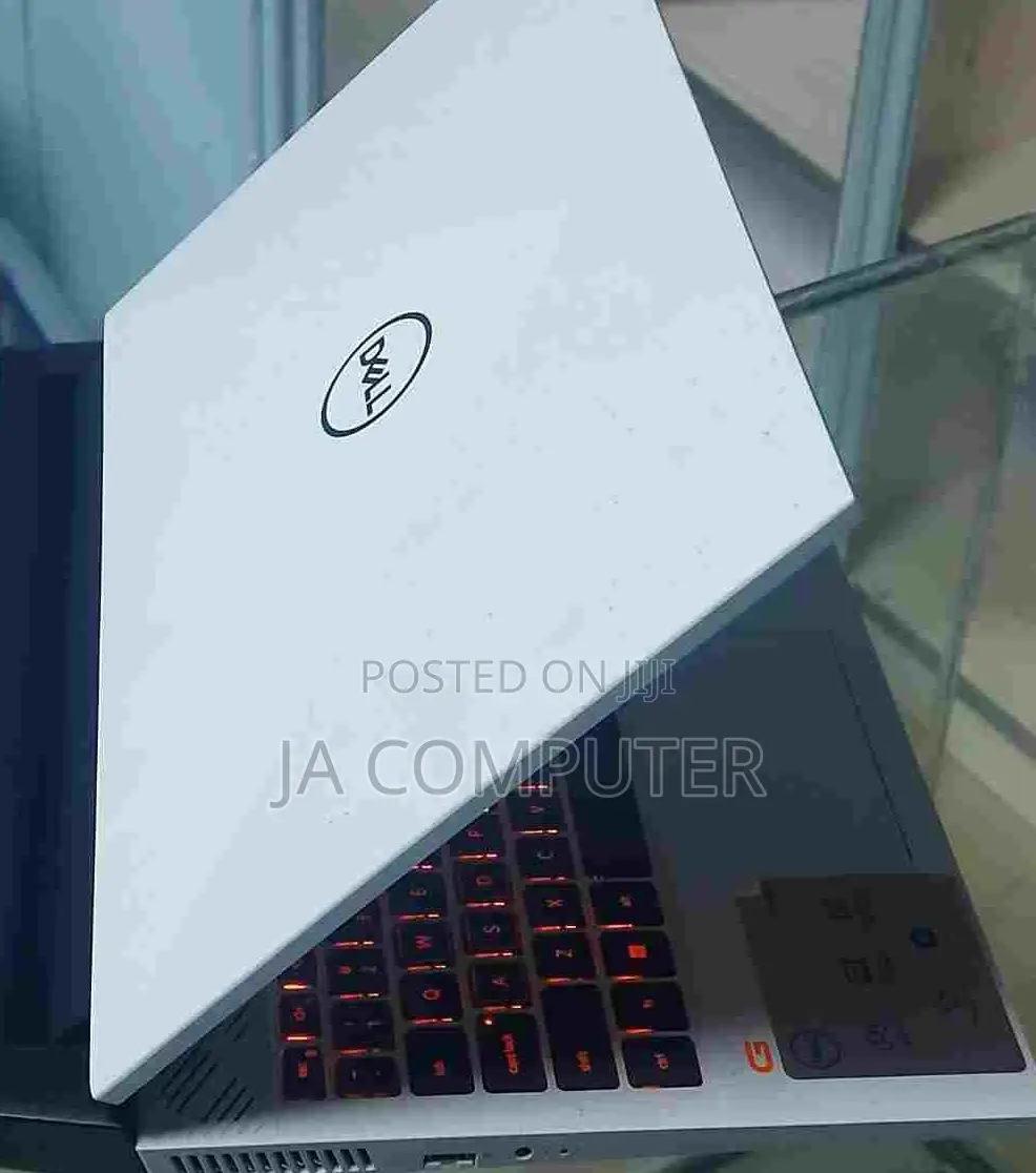 New Laptop Dell G15 5535 16GB AMD Ryzen 7 SSD 512GB