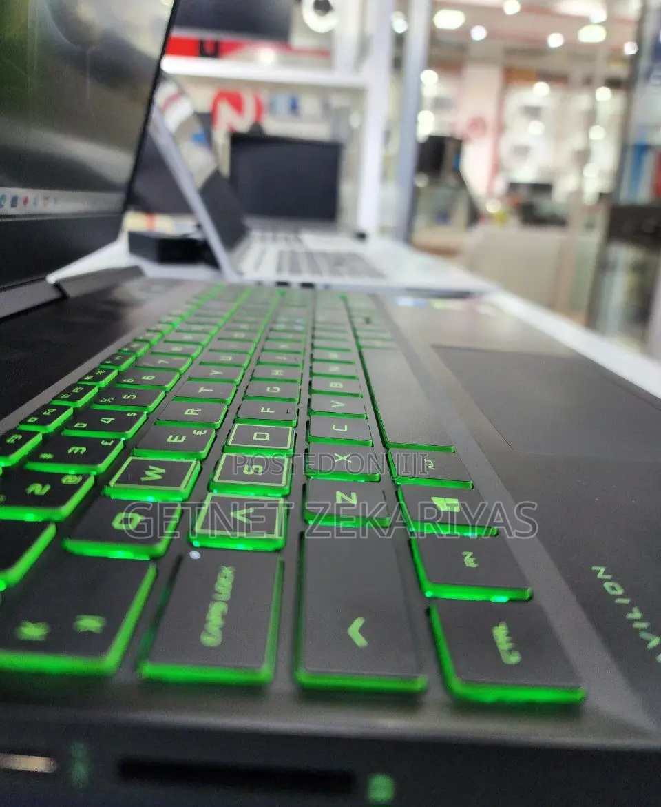 New Laptop HP Pavilion Power 15 8GB Intel Core I5 SSHD (Hybrid) 512GB