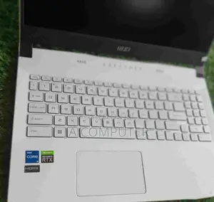 New Laptop MSI GP75 Leopard 8GB Intel Core I5 SSD 512GB