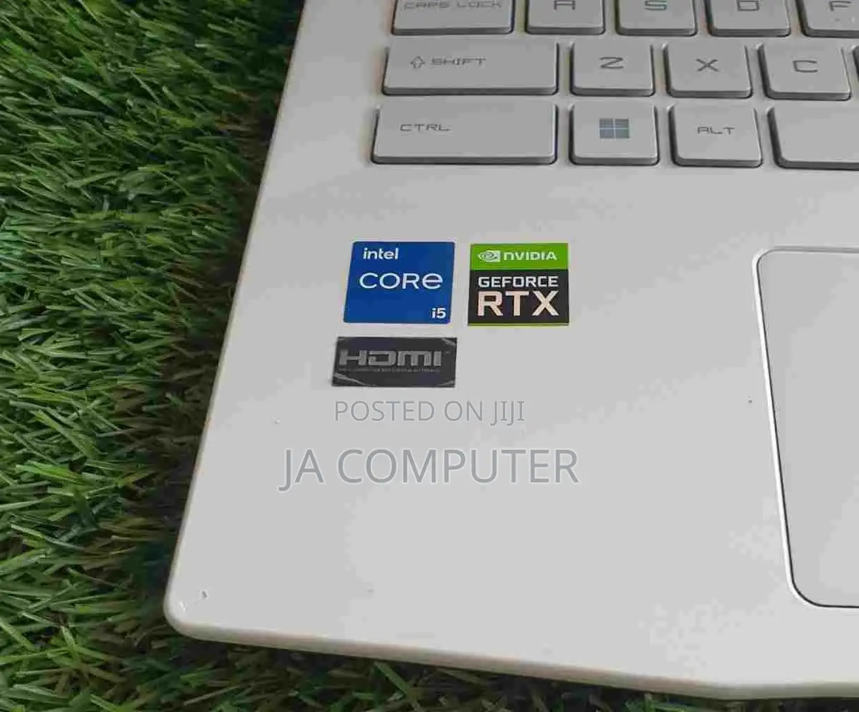 New Laptop MSI GP75 Leopard 8GB Intel Core I5 SSD 512GB
