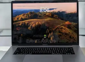 New Laptop Apple MacBook Pro 2018 32GB Intel Core I9 SSD 1T