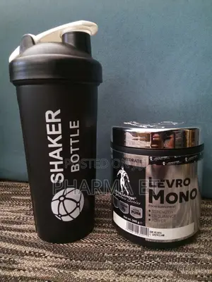 Shaker Bottle With Levro Mono