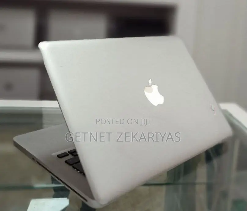 New Laptop Apple MacBook Pro 2010 4GB Intel Core 2 Duo HDD 320GB
