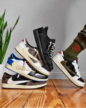 Custom Travis Scott X Nik Sneakers