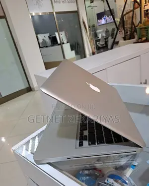 New Laptop Apple MacBook Pro 2012 8GB Intel Core 2 Duo HDD 320GB