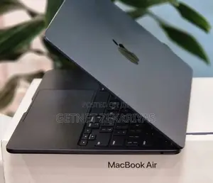 New Laptop Apple MacBook Air 2022 M2 8GB Apple M2 SSD 256GB